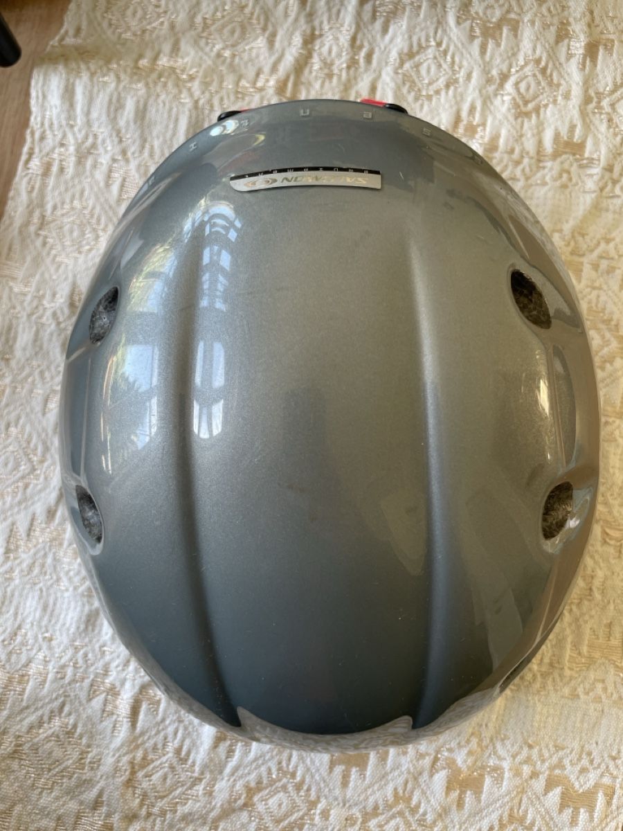Salomon Caschi: Salomon Skihelm f. Damen, Grösse M – Usato da Zürich venduto da AnjaStauffer 1