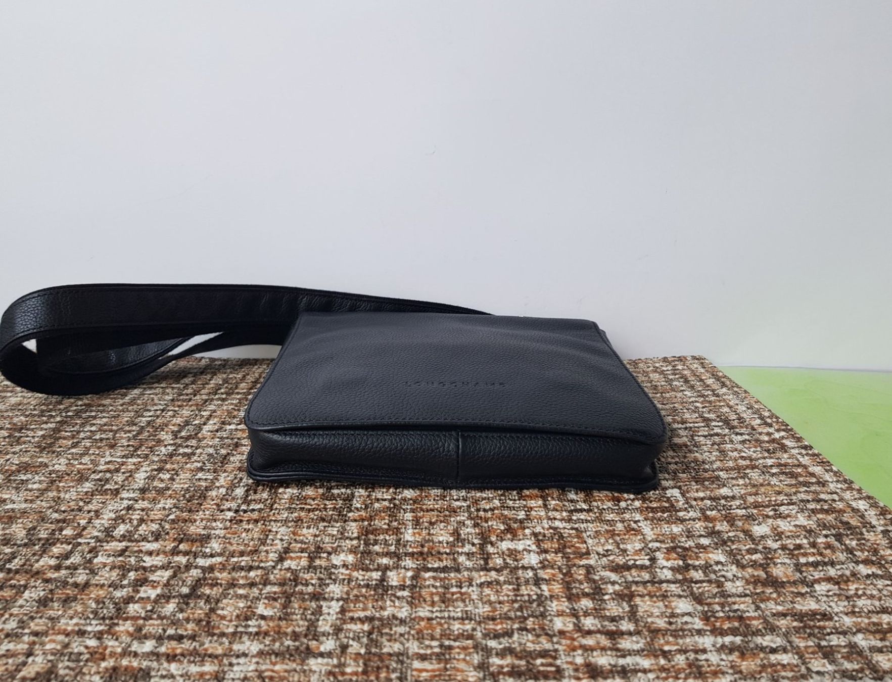 Longchamp Borse: Original Longchamp Umhängetasche – Usato da Basel venduto da Birs868 4
