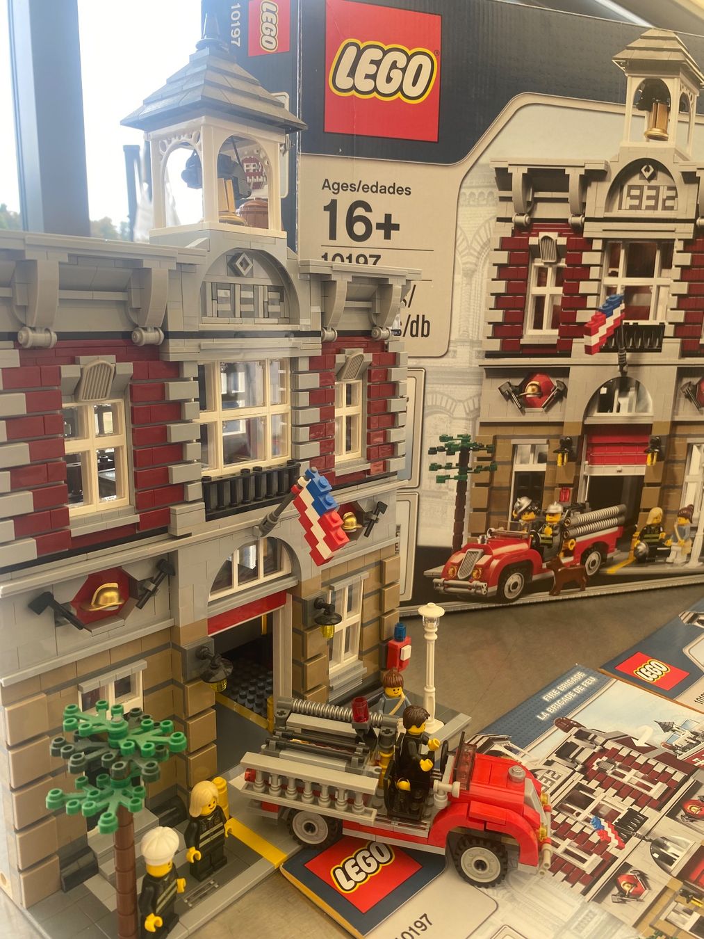 Lego Spielzeuge: Lego Creator 10197 Feuerwehrwache – Gebraucht aus birrhard von Nosara7 4