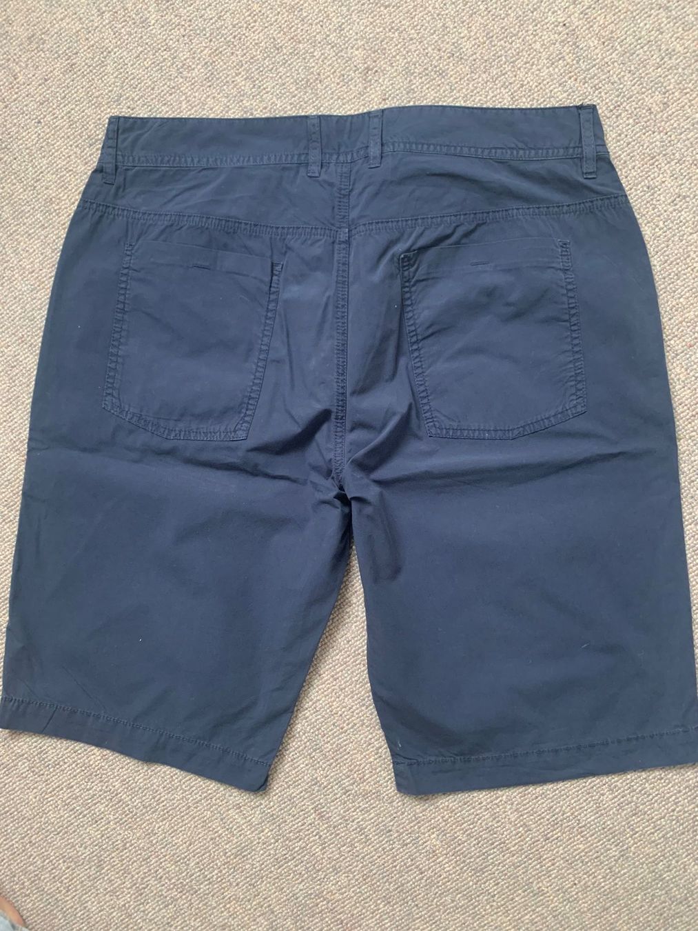 Pantaloni: HERREN SHORTS GRÖSSE M – Usato da Embrach venduto da korbflechter49 1