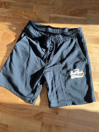 3 kurze Hosen Gr 170/M