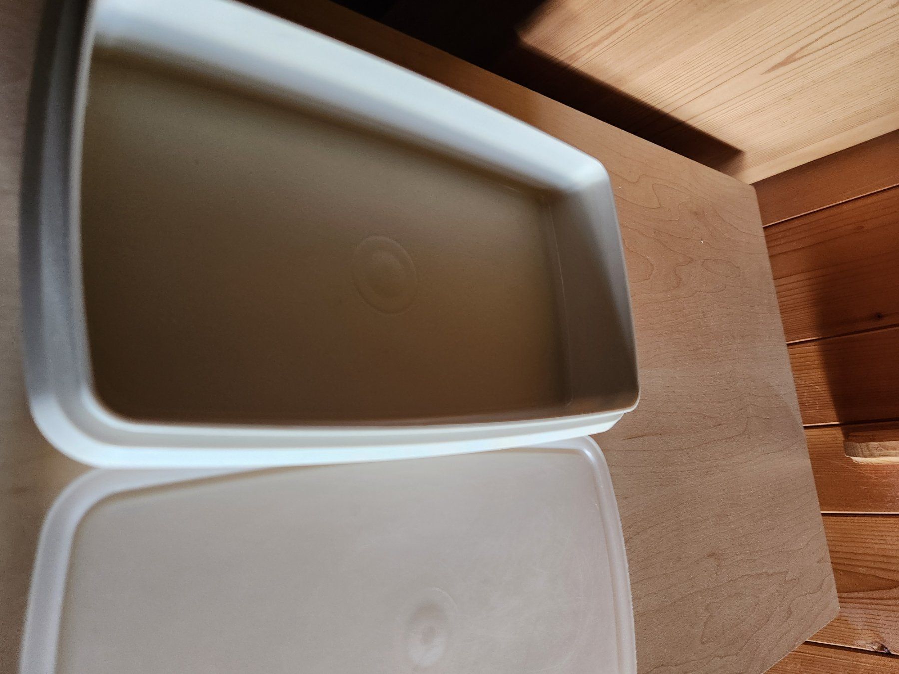 Tupperware Recipients et similaires: Tupperware Flacher Behälter – D'occasion à Gstaad par Meiel2020 3