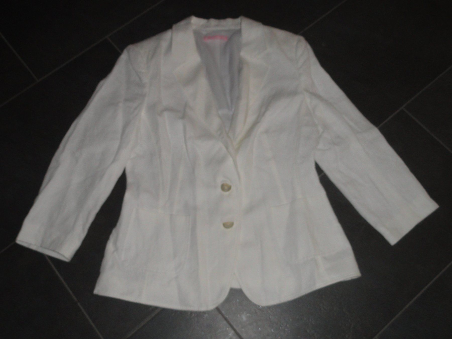 Basler Giacche: 100% LEINEN - BLAZER VON BASLER GR. 38 *** – Nuovo (secondo la descrizione) da Uetendorf venduto da bibibop