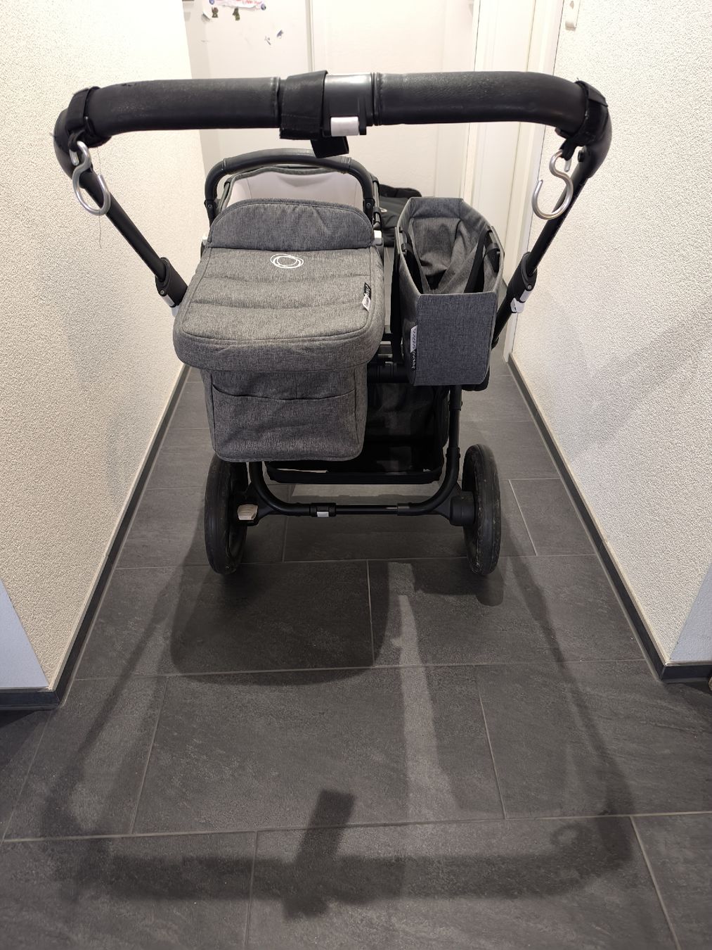 Bugaboo Carrozzine: Bugaboo Donkey Zwillingswagen mit Zubehör – Usato da Trimbach venduto da onu_r9ml 7