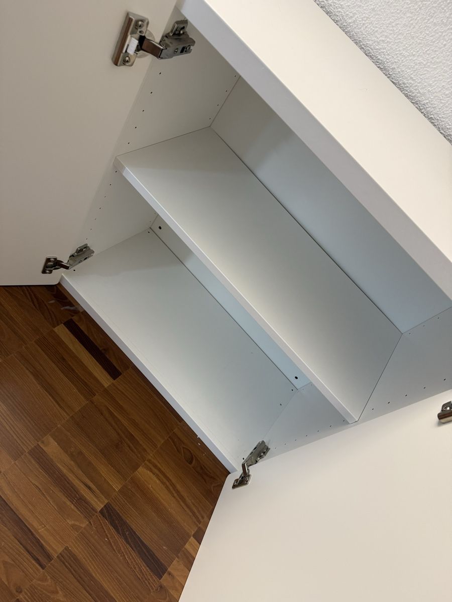 Ikea Armadi: 1x IKEA storage cupboard 63x60x31cm, two doors – Usato da Horgen venduto da thesilverarrow 3