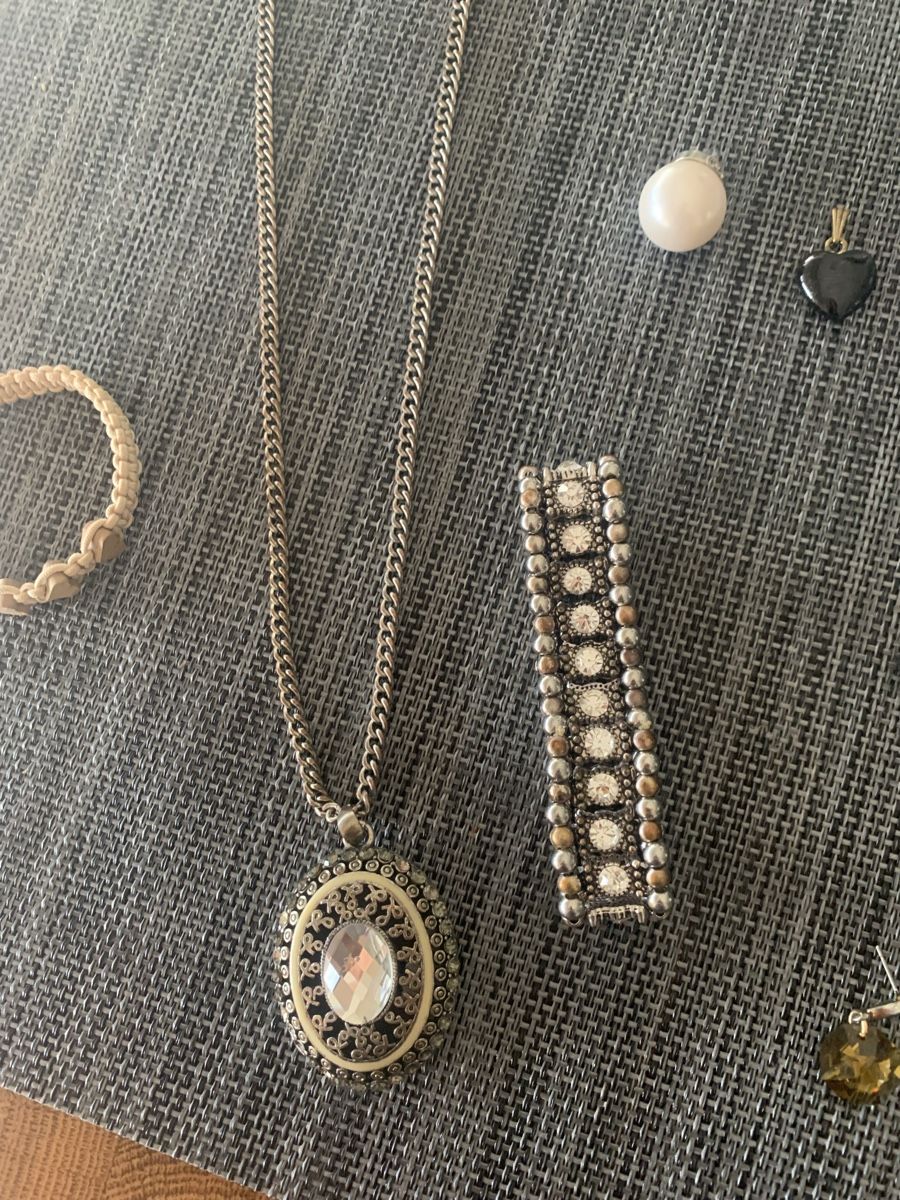 Sonstiger Schmuck: Schmuck/Modeschmuck – Gebraucht aus Emmen von Bgucci_girl 1