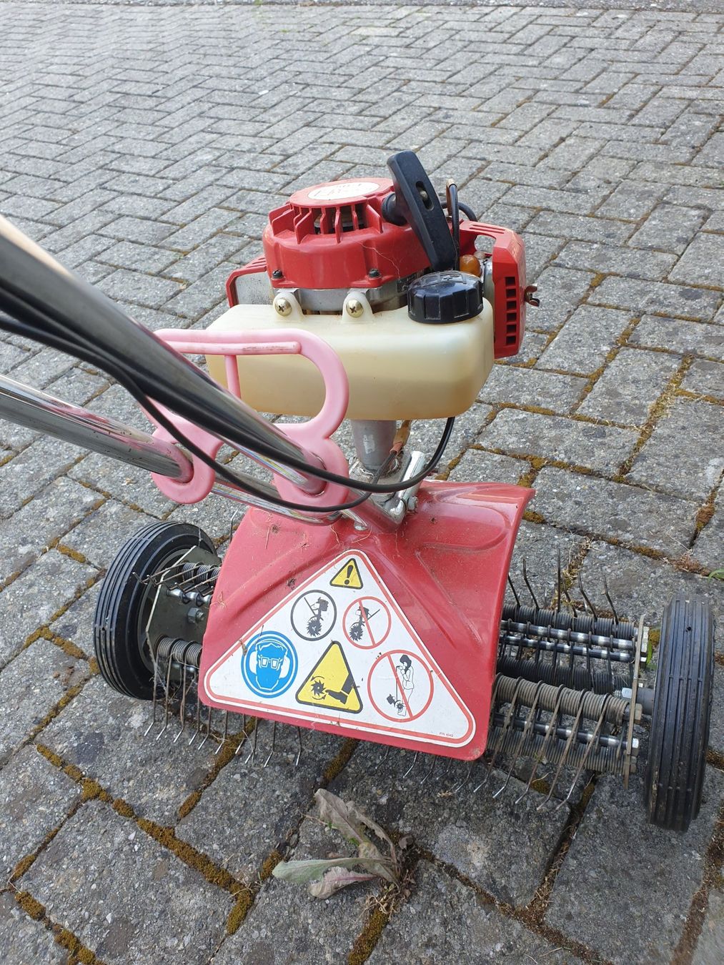Attrezzi per la lavorazione del suolo: Mantis Vertikutierer / Rasenbelüfter – Usato da Riedtwil venduto da Karius_baktus 4
