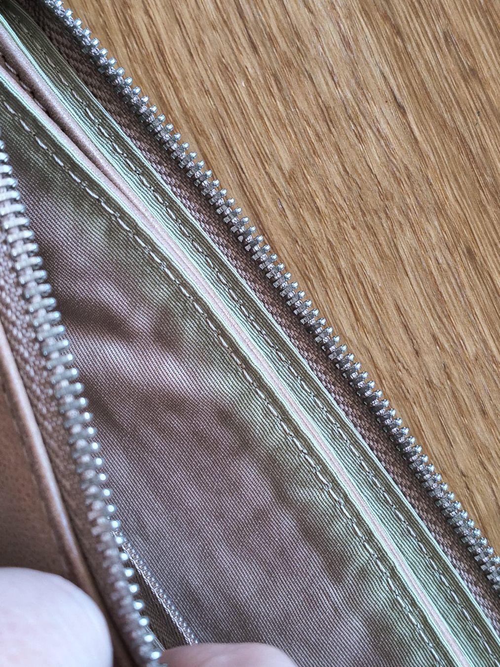 Taschen für Damen: Handtasche Clutch ecco beige – Gebraucht aus Steinerberg von mat_h2m5 1