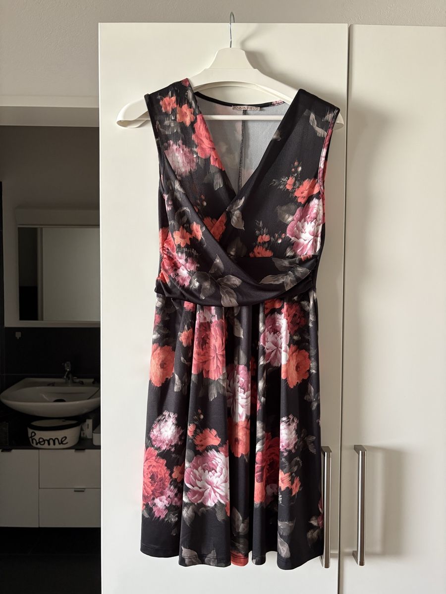 Anna Field Vestiti: Kleid von Anna Field – Nuovo (secondo la descrizione) da Bülach venduto da kittygismo