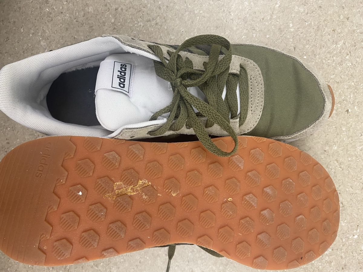 Chaussures hommes: Adidas  Sneaker, Grösse 43 1/3, – D'occasion à Rüschlikon par Sute007 2