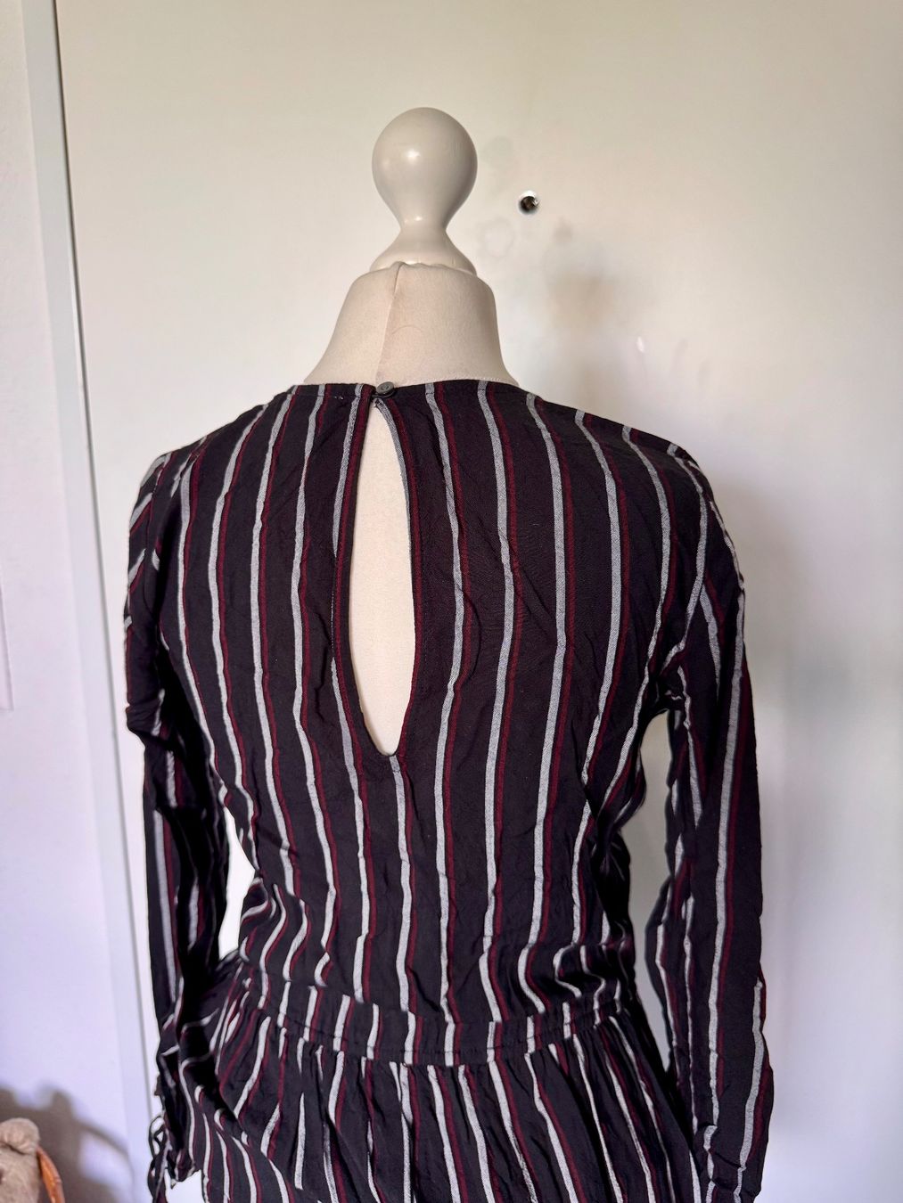 Hollister Tute: Jumpsuit Hollister gestreift Gr. S – Usato da Rothrist venduto da Fondgruebe 5