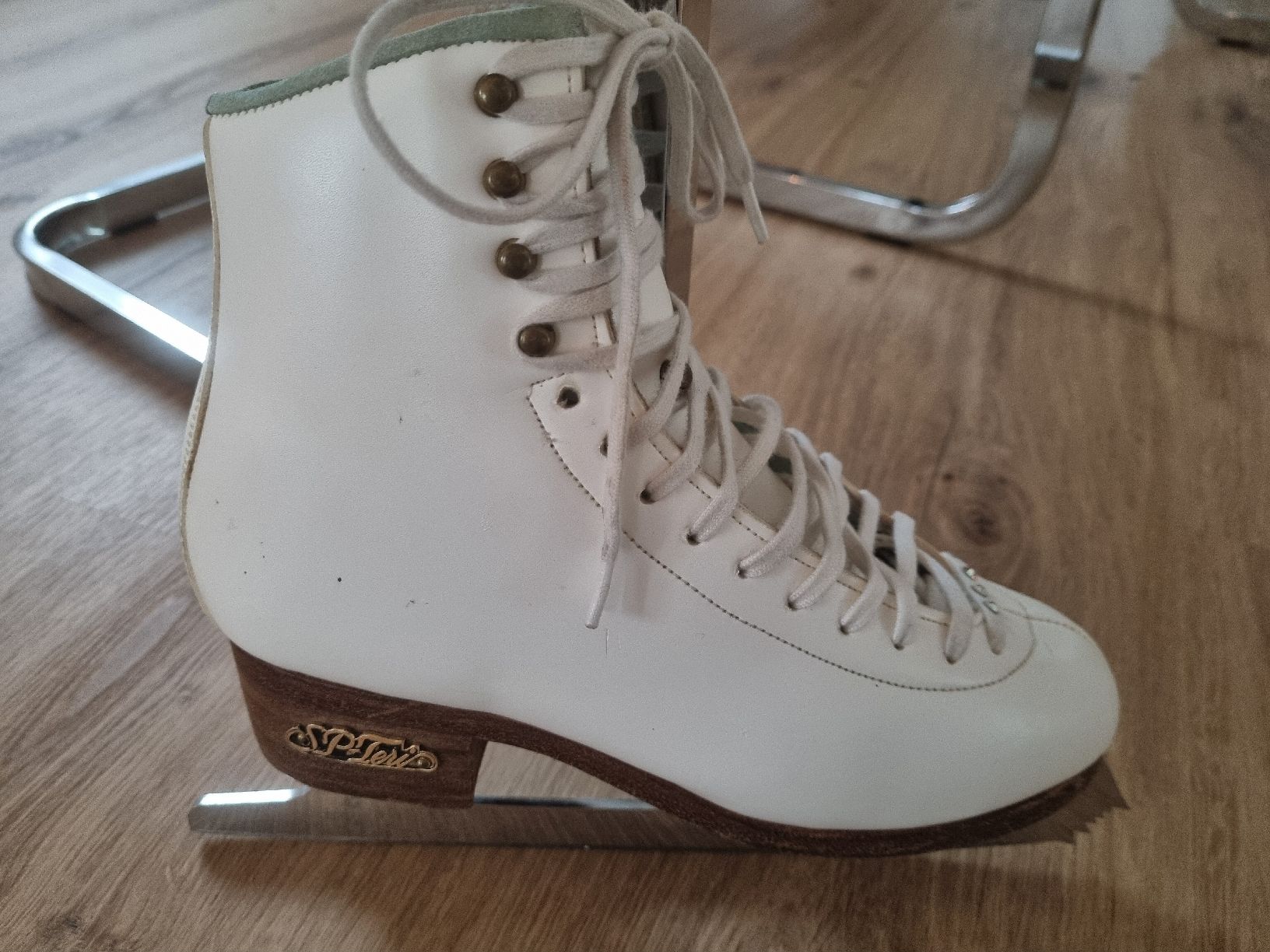 Graf Pattini da ghiaccio: Eislaufschuhe der Marke SP Teri – Usato da Effretikon venduto da Waffelschnitte 2