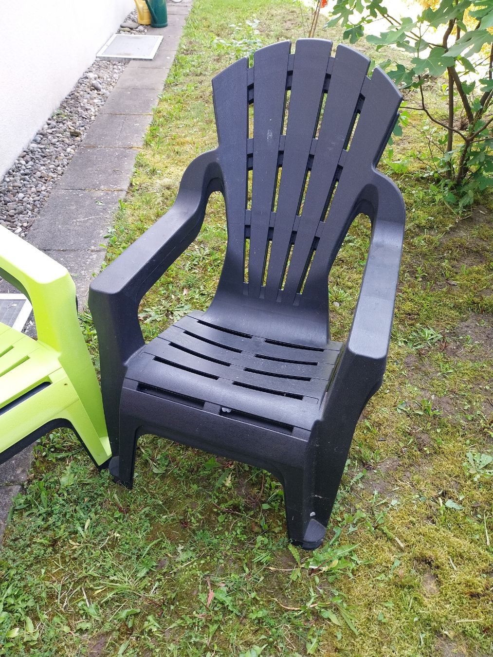Stühle: Gartenstühle robust, Plastik – Gebraucht aus Pfungen von Paff77