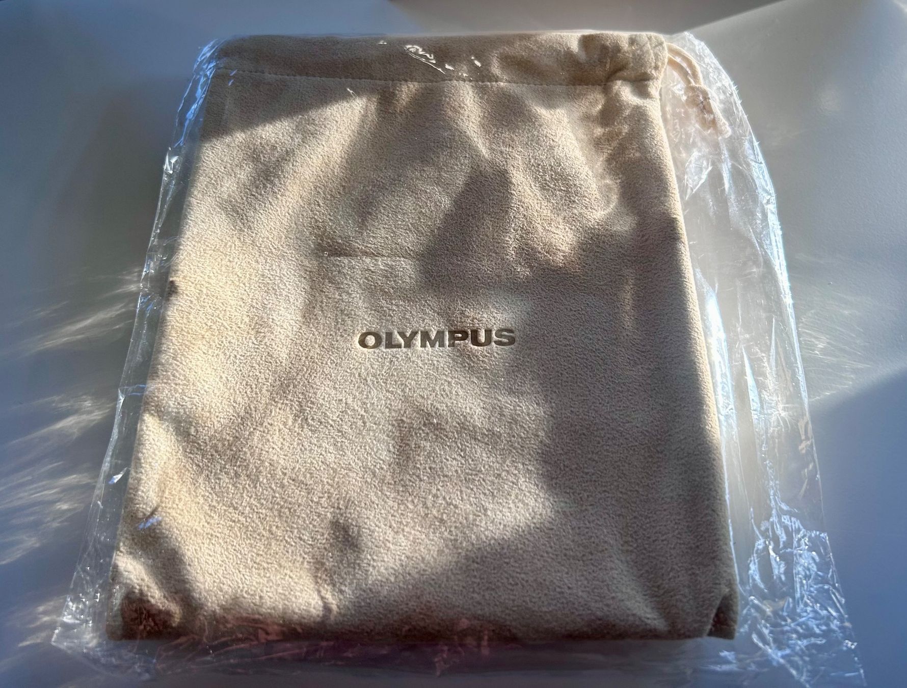 Olympus Fotocamera: Olympus Ecru Sammlerkamera,  Winter Schnäppchen – Nuovo e nell'imballaggio originale da Immensee venduto da Spengler8 6