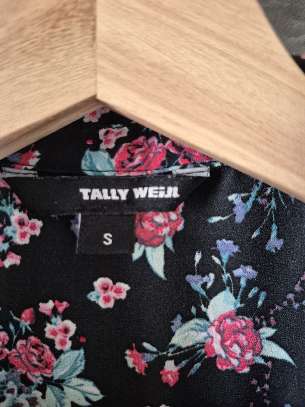 Tally Weijl Top: Blouse à fleurs Tally Weijl S – Usato da Lausanne venduto da claire1401 2