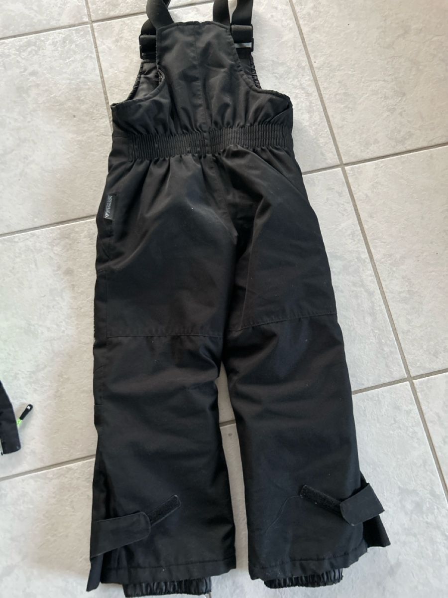 Giacche & Cappotti: Skijacke und Skihose Gr 116 – Usato da Lostorf venduto da Venice16 8