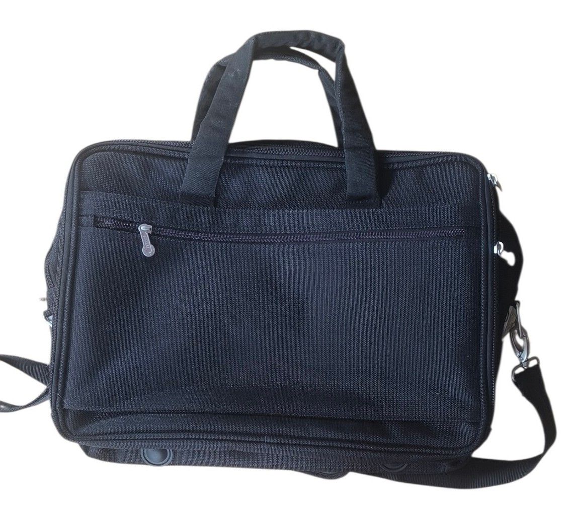 Valigie & Borse: Laptoptasche – Nuovo (secondo la descrizione) da Fischbach LU venduto da bub_9f5v 1