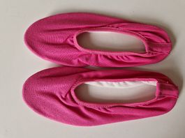 Täppeli, Gr. 34, neue Gymnastikschläppli pink, turnen
