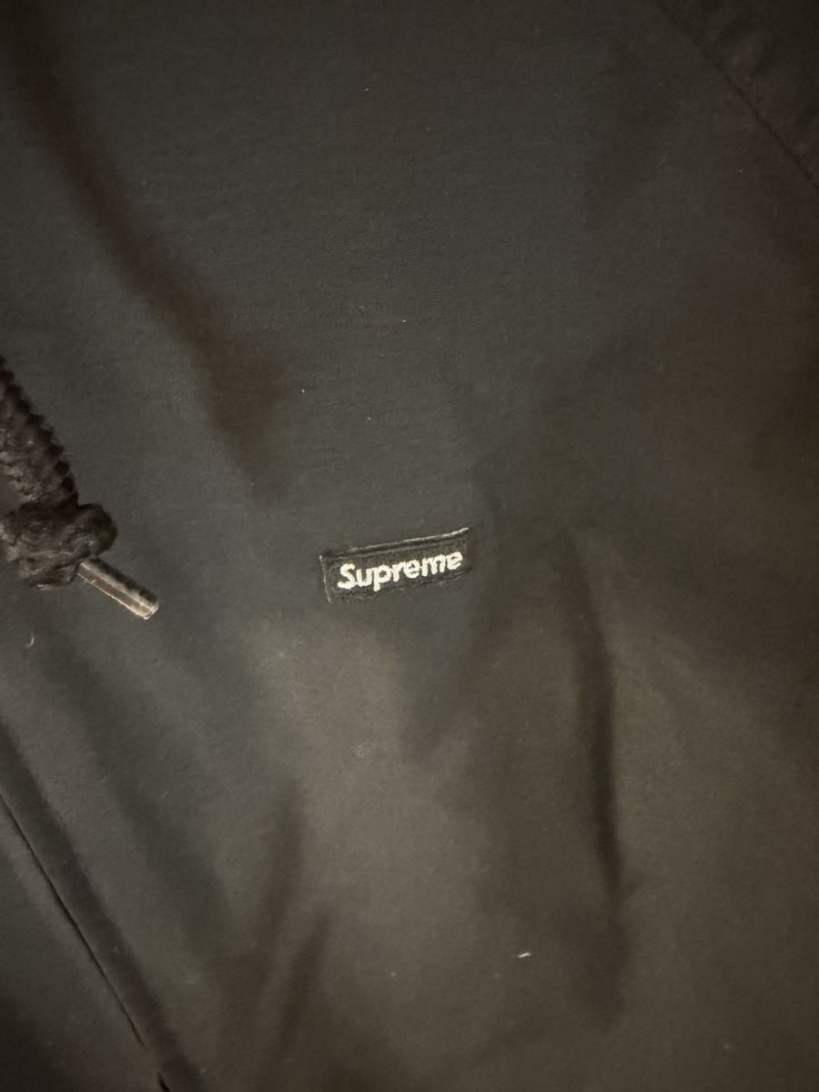 Vestes: Supreme Gore-Tex Jacket Black Size M Used – D'occasion à Hünenberg See par jad_d6xp 3