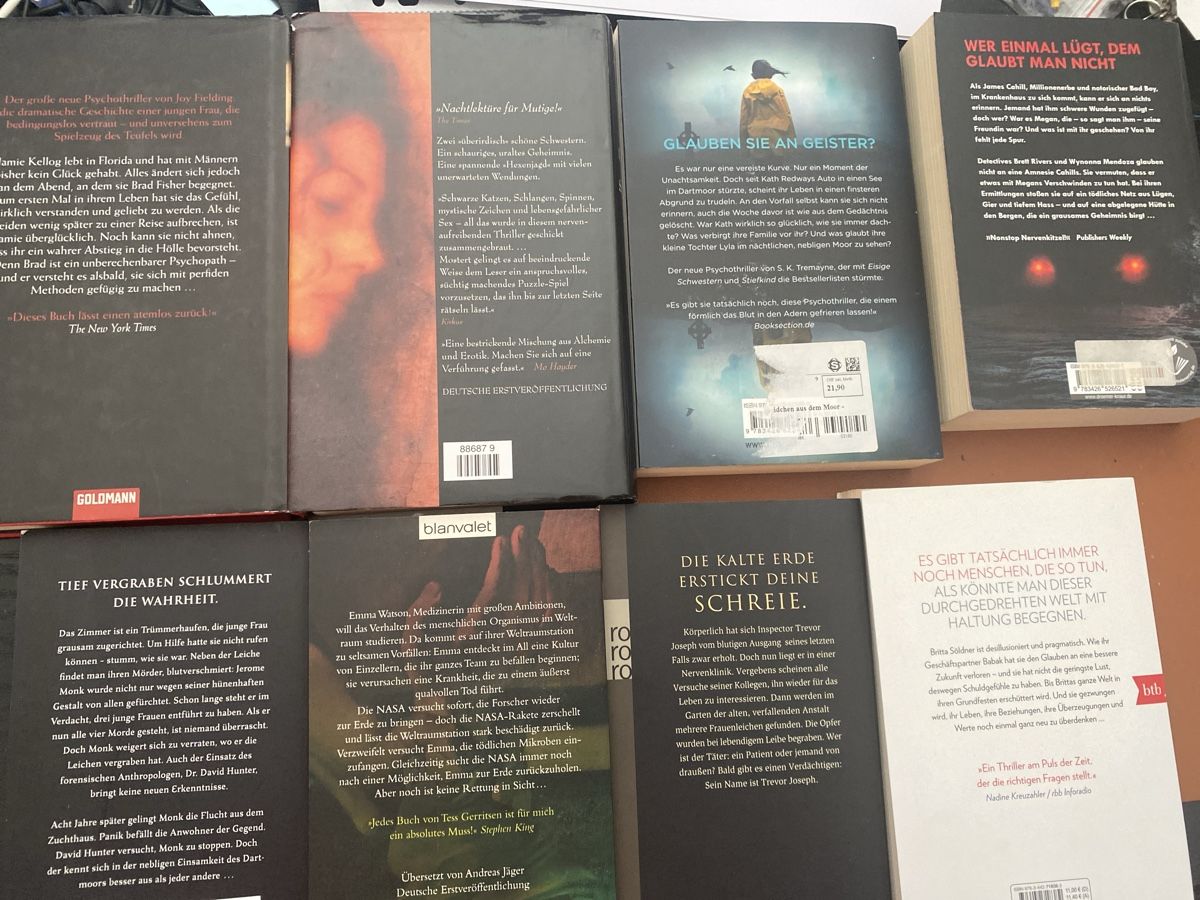 Libri: 8 spannende Thriller- Buchpaket 3 – Usato da Erlinsbach SO venduto da Silverstorm 1