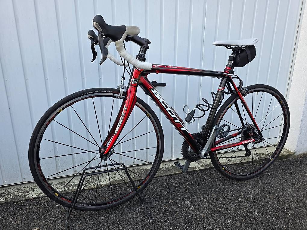 Scott Velos: Vélo de route Scott Addict R2 full carbone – Gebraucht aus Riaz von Alesco 1