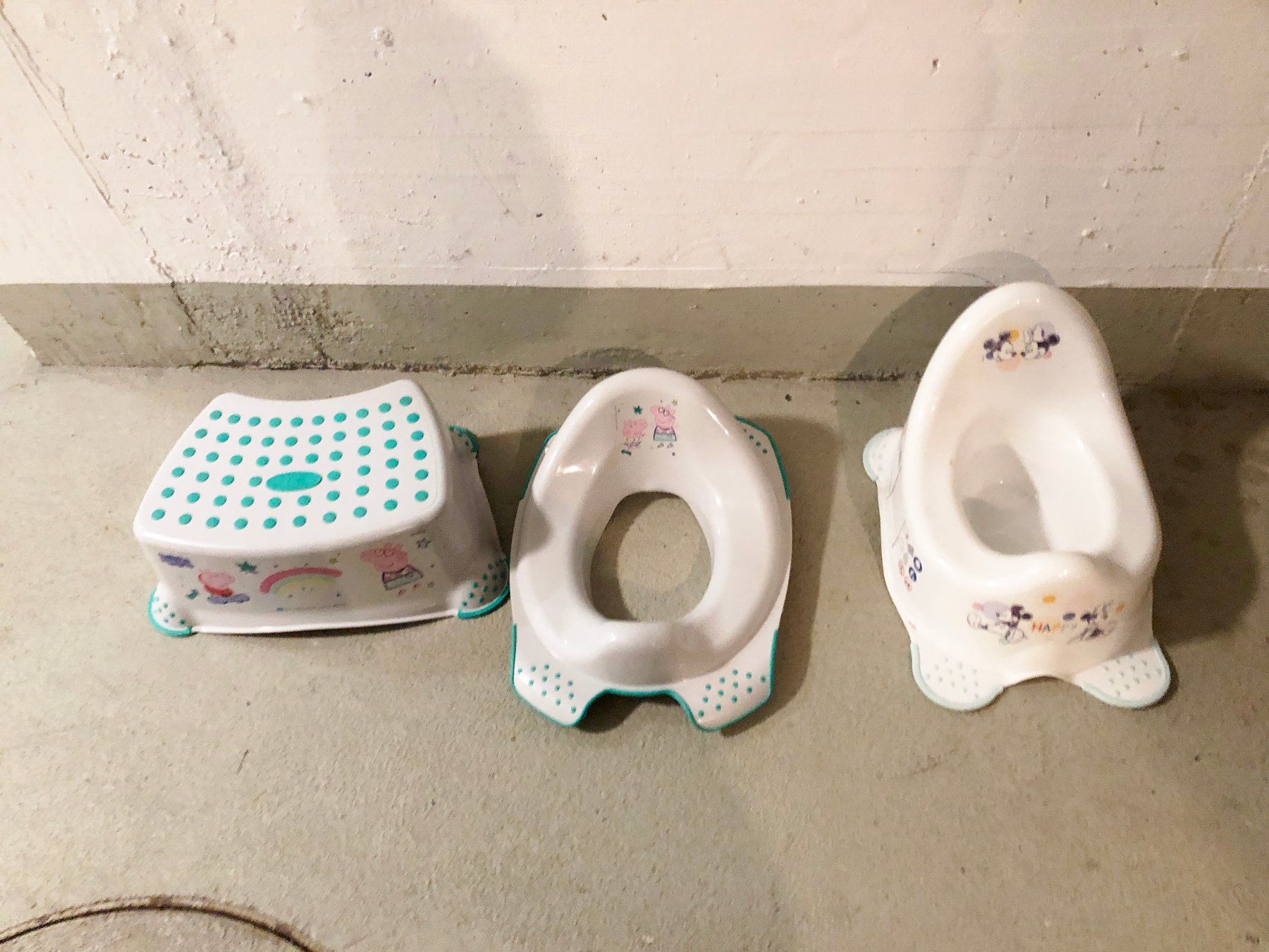 WC: Kinder Häfeli + WC Ring und Hocker - PEPPA PIG - Micky Maus – Nuovo (secondo la descrizione) da Glattbrugg venduto da Ariel012 2