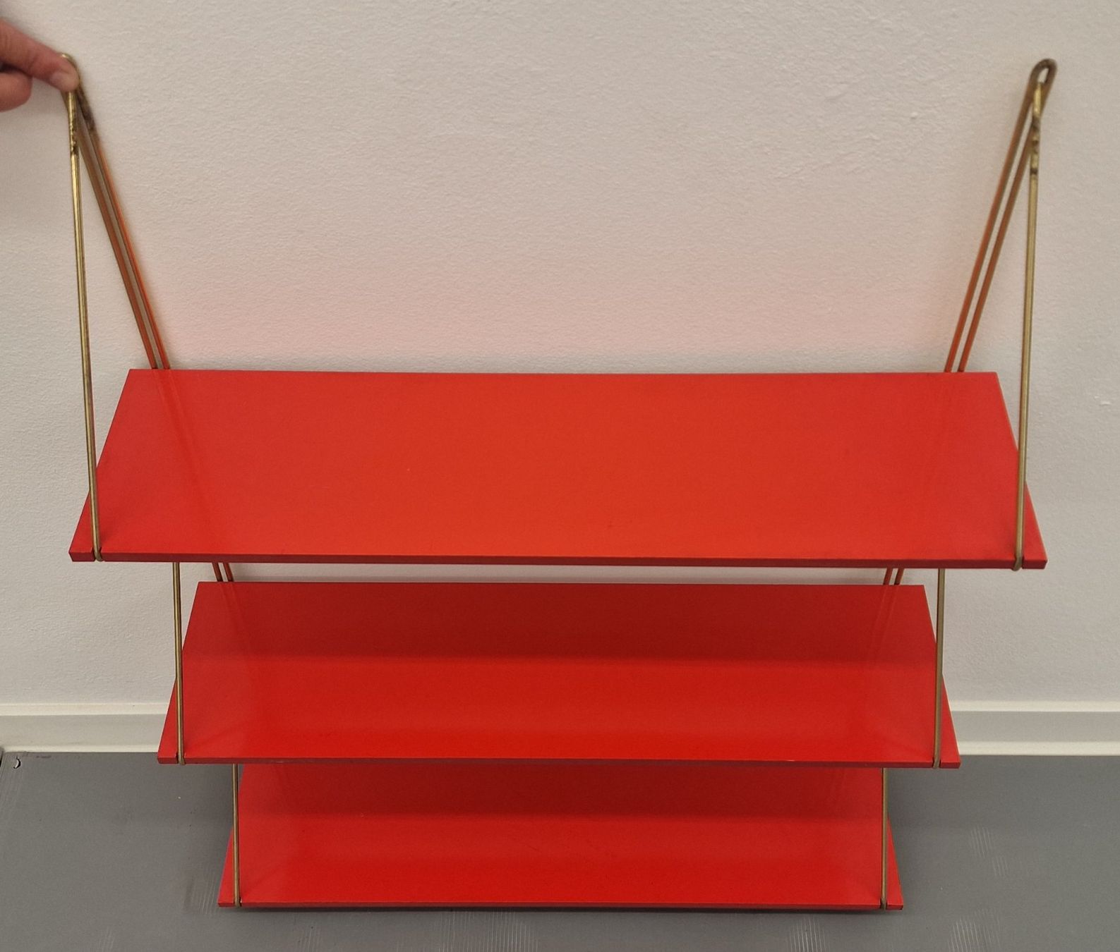 Scaffali: MCM Vintage Design, Stringregal, Metall, 3 Tablare, 1960er – Usato da St. Gallen venduto da chambredirecte 9