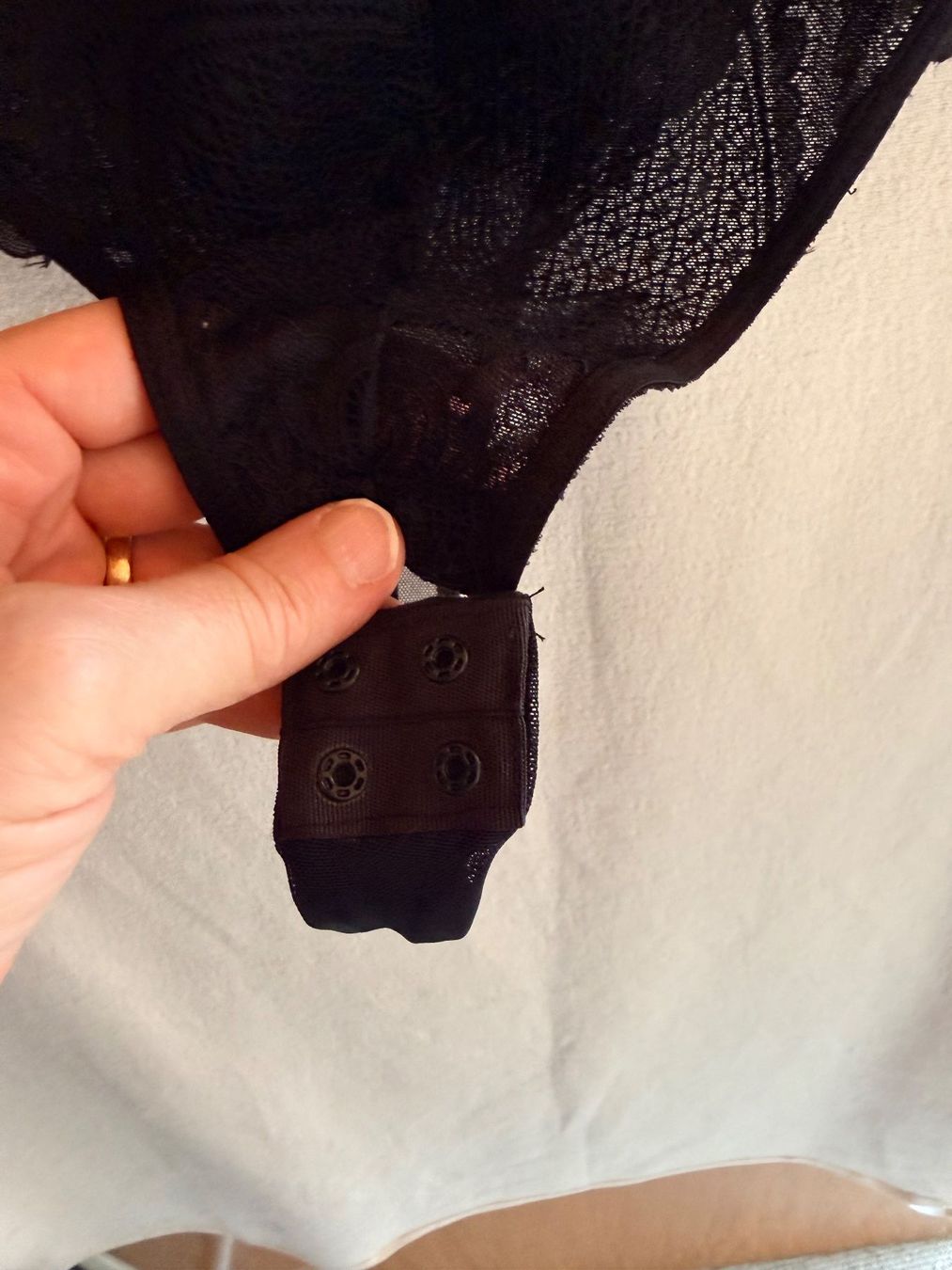 Hunkemöller Sonstige Unterwäsche: HUNKEMÖLLER, String-Body, Grösse 85D, Farbe Schwarz – Neu und originalverpackt aus Rudolfstetten von gst_g7xl 5