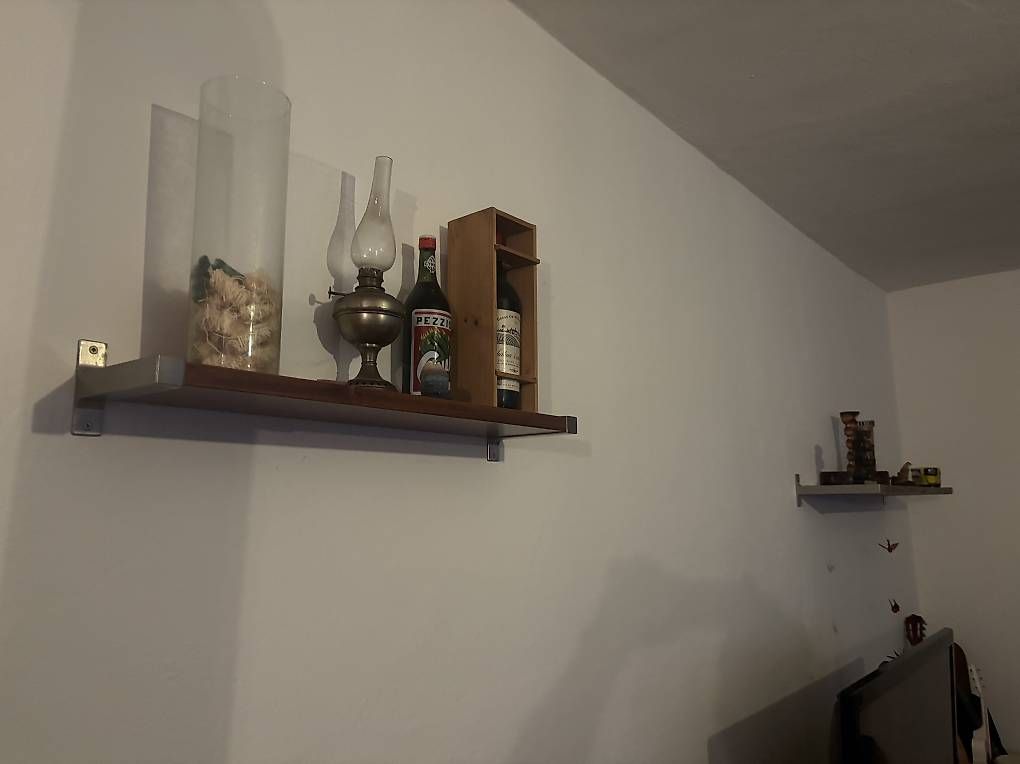 Scaffali: 4 belle mensole – Usato da Stabio venduto da Genna82 1