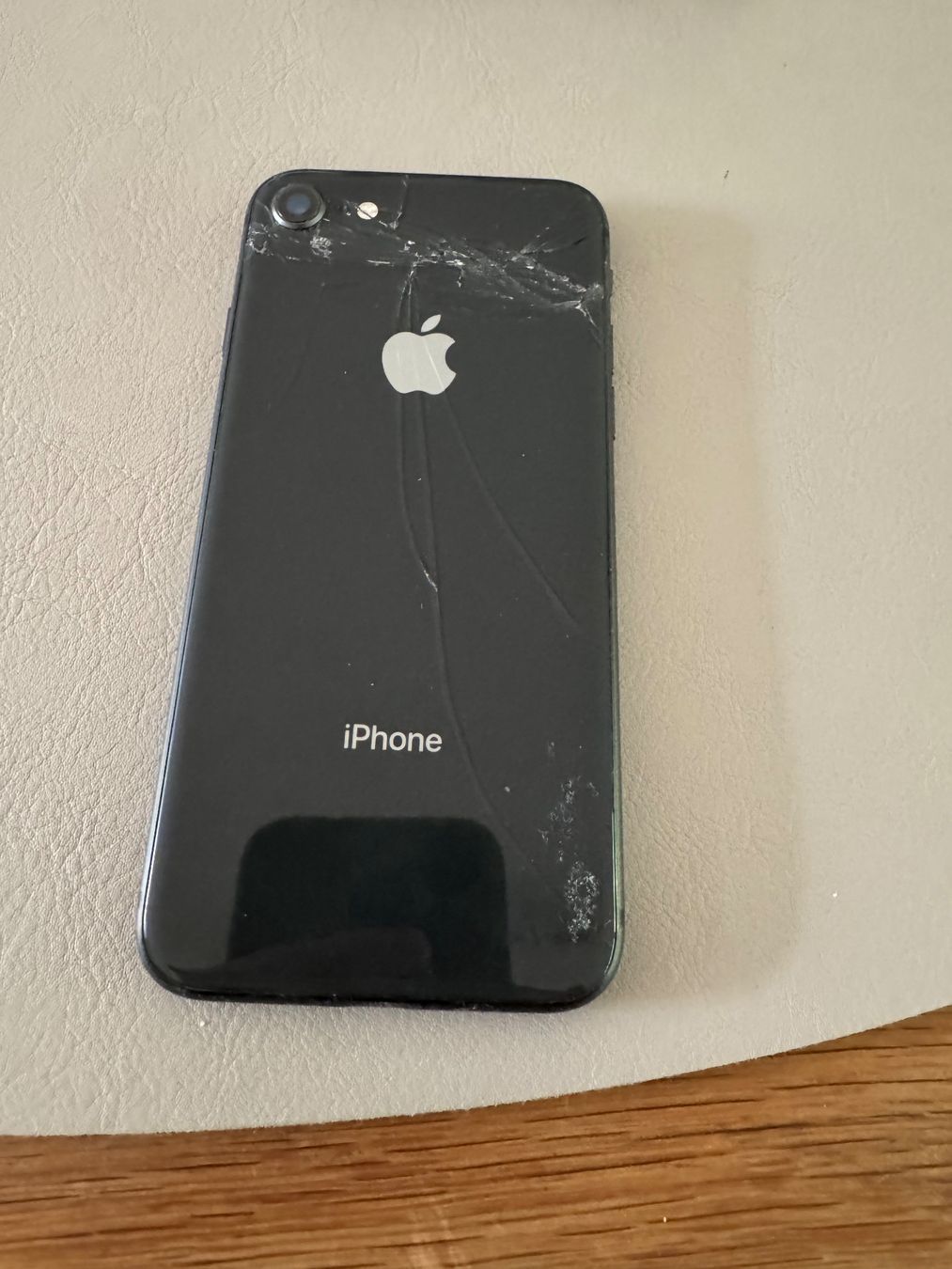 Apple Handys / Smartphones: iPhone 8 – Defekt aus Adliswil von Busys 2