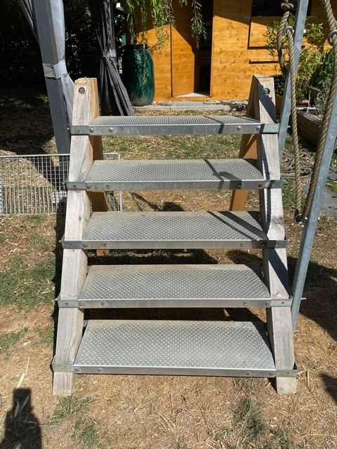 Treppen: Aussentreppe Metall – Gebraucht aus Pratteln von giraffe031 2
