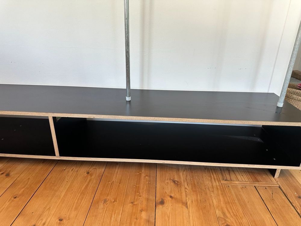 Guardaroba: Industrial Designer Garderobe – Usato da Freienbach venduto da Elenaheinz 4