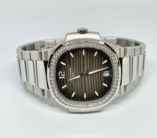 Patek Philippe Nautilus 7118 diamonds new full set