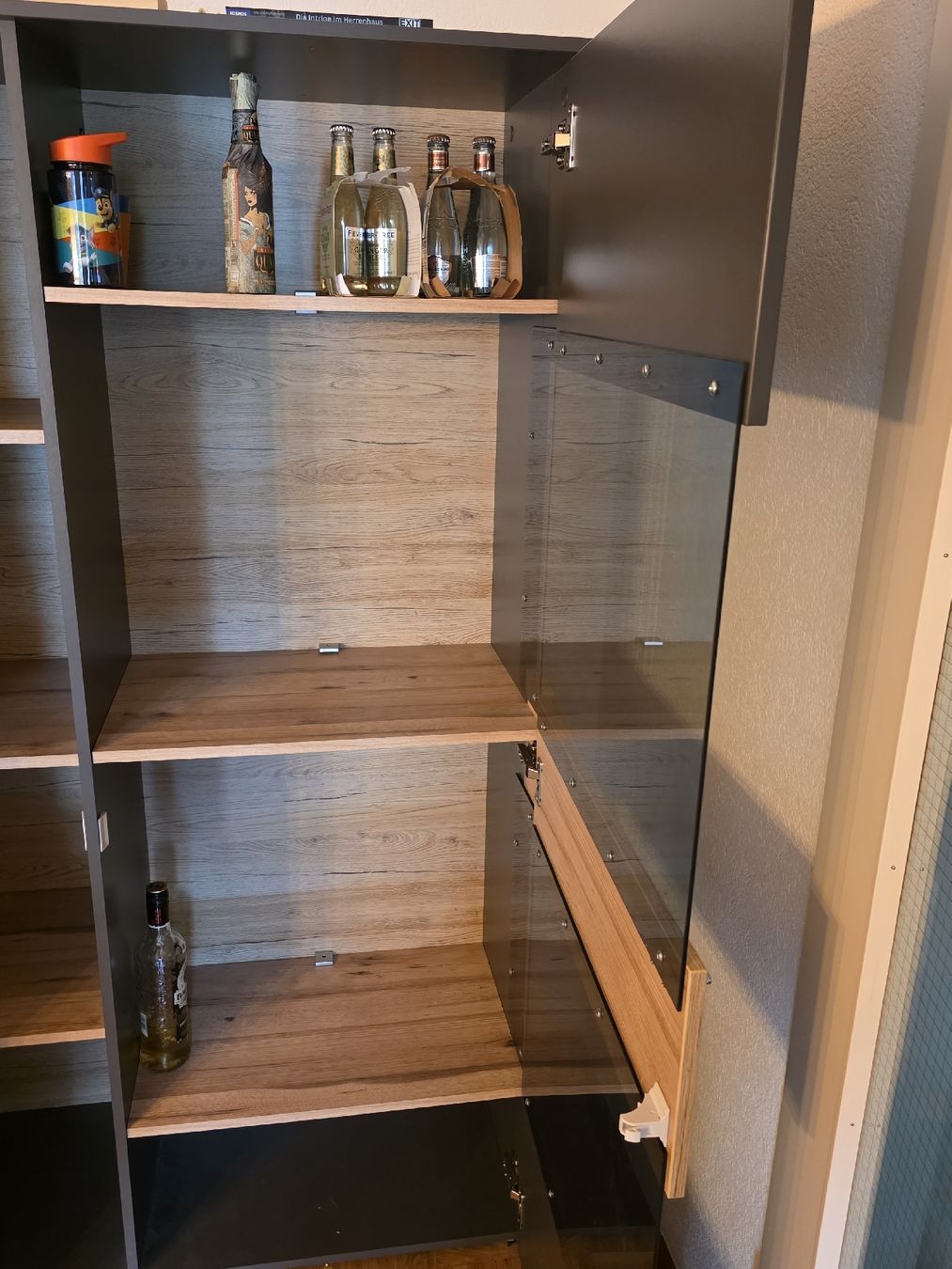 Armadi: Highboard Anthrazit/Eiche Nachbildung – Usato da Gelterkinden venduto da fa8685 4
