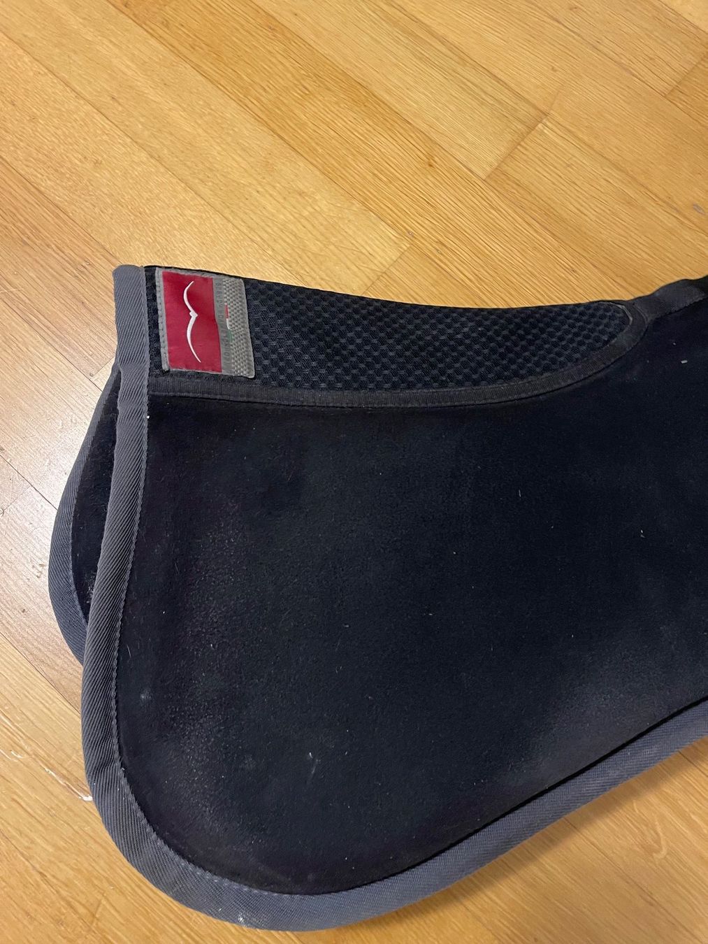 Sattel & Sattelzubehör: Animo Sattelpad W-Pad, Memory Foam Pad – Gebraucht aus Steinhausen von nor_856c 1