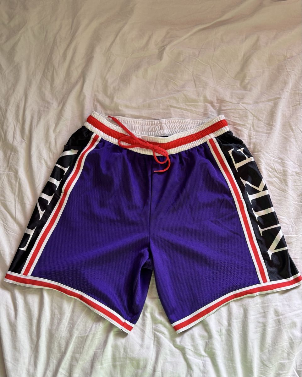 Nike Pantaloni: Shorts Nike Basketball – Usato da Pâquier-Montbarry venduto da dloic_