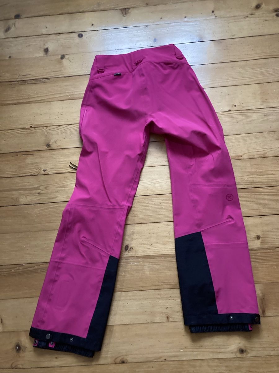 Completi & Tailleur: Neuer Skianzug – Nuovo (secondo la descrizione) da Würenlos venduto da maxli012 5