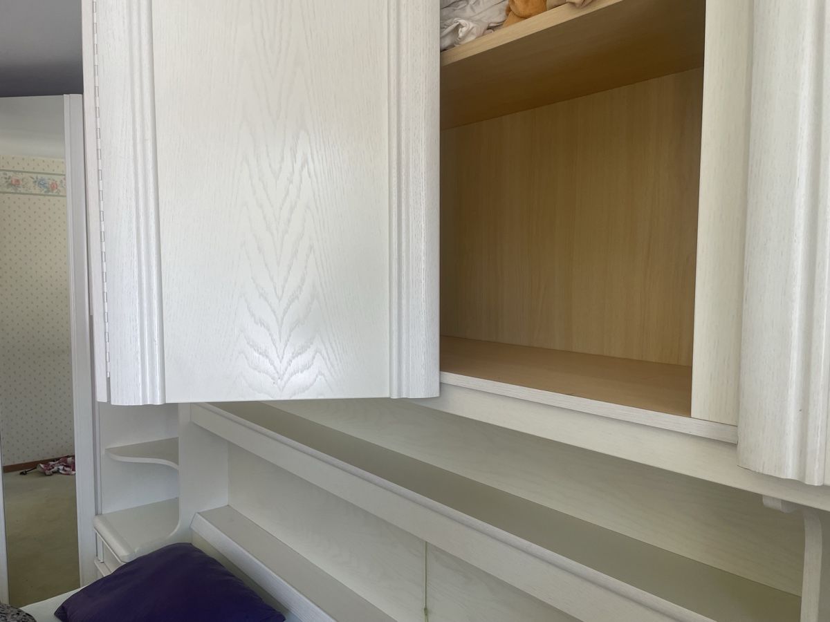 Scaffali: Schlafzimmermöbel inkl. Bett 200/200 cm – Usato da Münchwilen TG venduto da SeHuDoHu 3