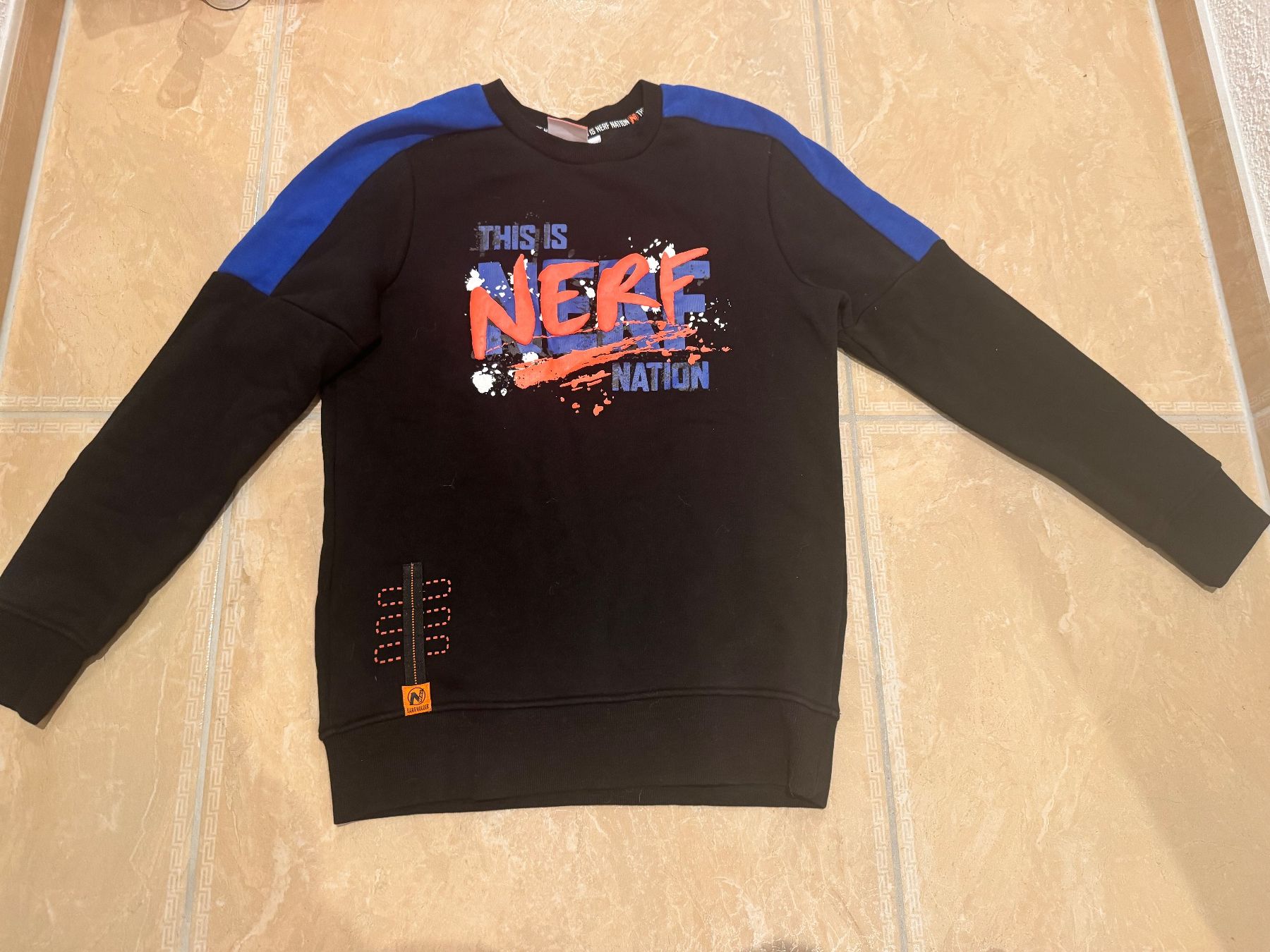 Maglioni & Felpe: Nerf neuer Pulli, 11-12. J 146-152 – Nuovo (secondo la descrizione) da Klingnau venduto da Markus14