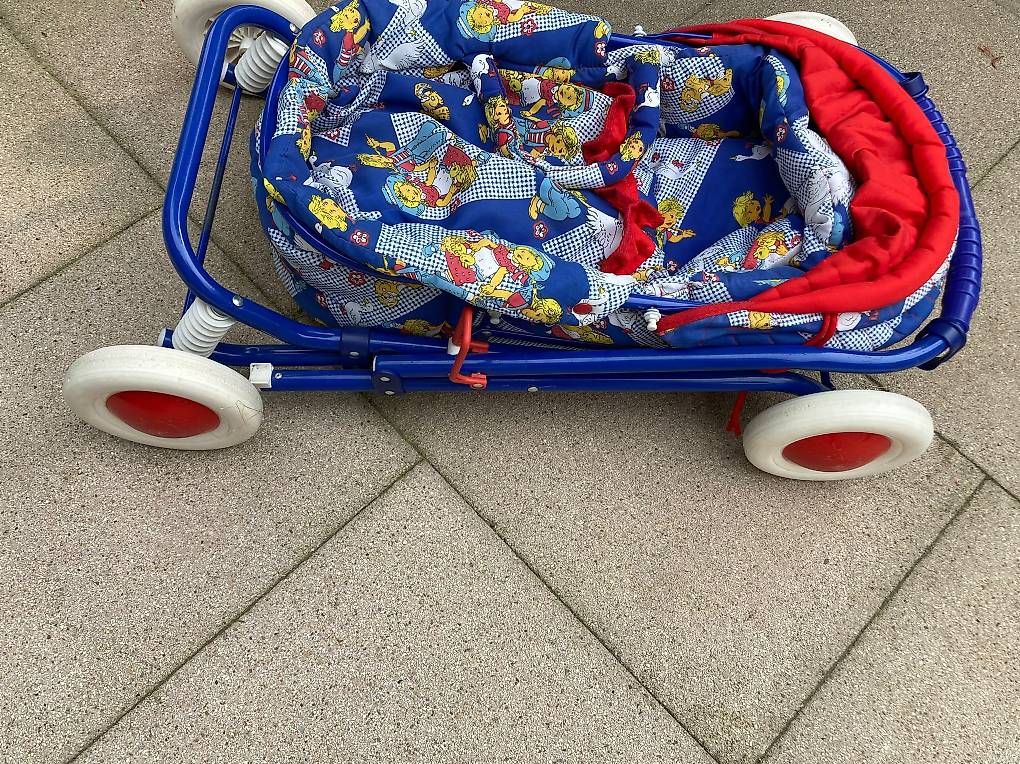 Carrozzine per bambole: Puppenwagen, zus. klappbar – Usato da Dübendorf venduto da nerino03 2