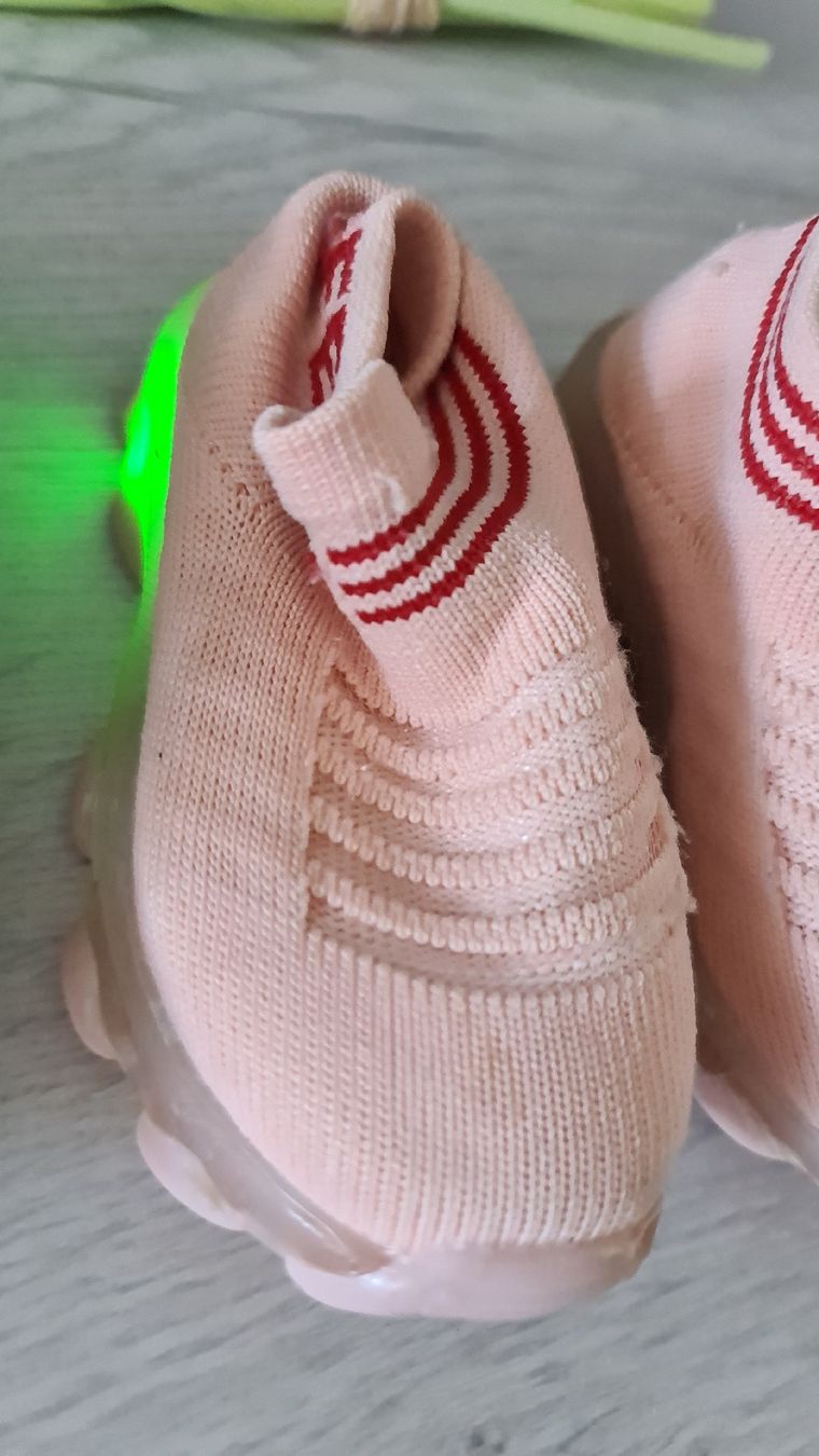 Scarpe per ragazze: 3 x Kinder Schuhe Grösse 21 – Usato da Zufikon venduto da Dadulka79 6