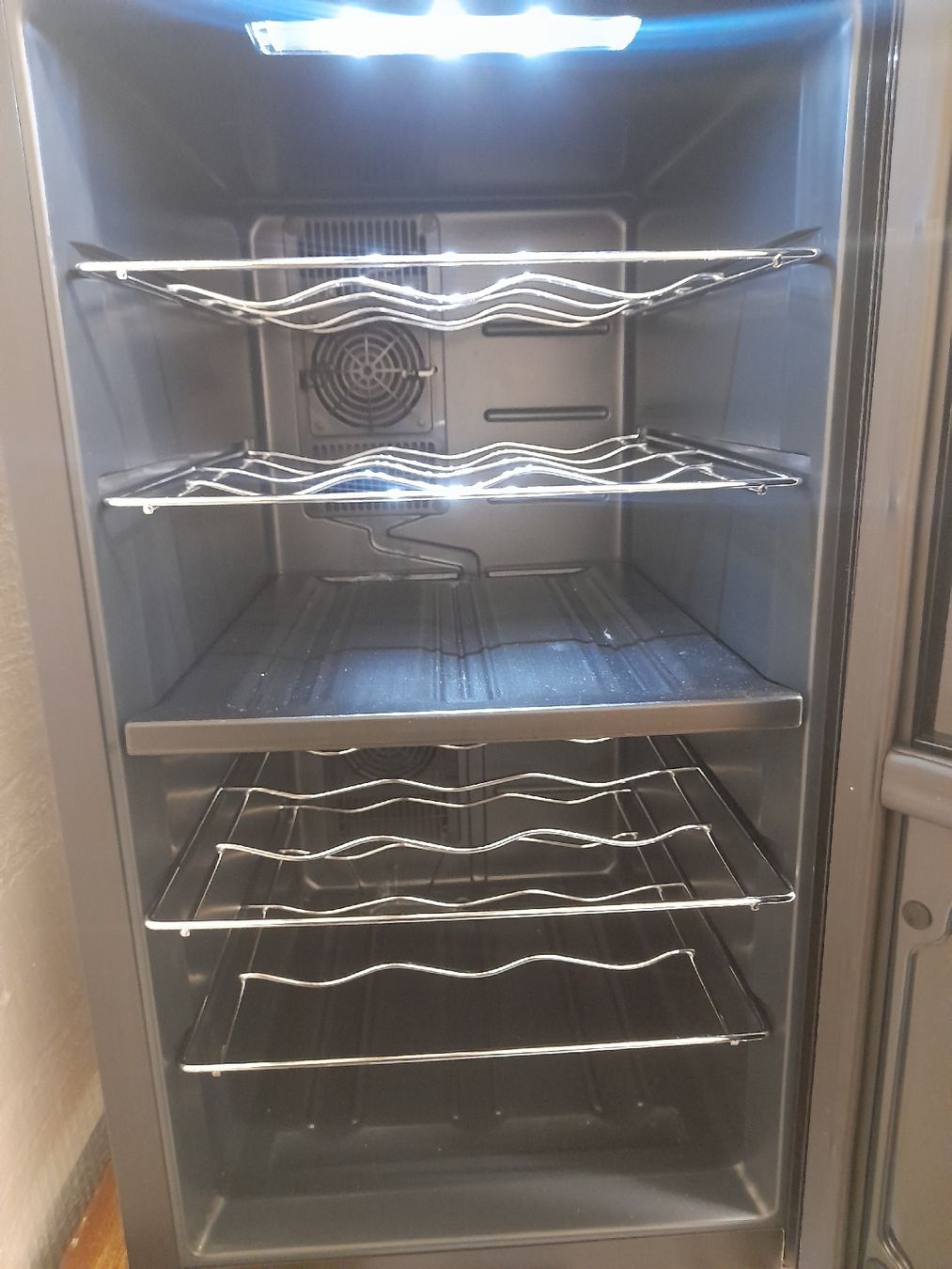 Frigoriferi: weinkühlschrank – Usato da Glattbrugg venduto da B_B