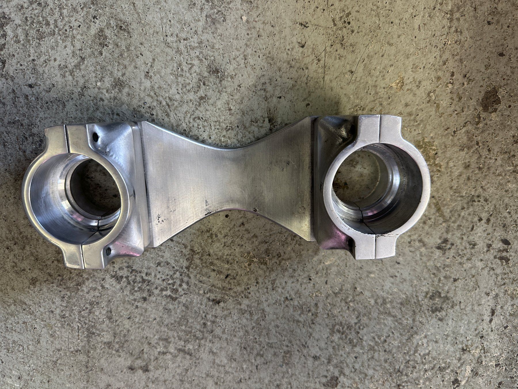 Royal Enfield Tutti i ricambio per moto: Royal Enfield Gabelstabilisator – Usato da Schaffhausen venduto da Blau04 1