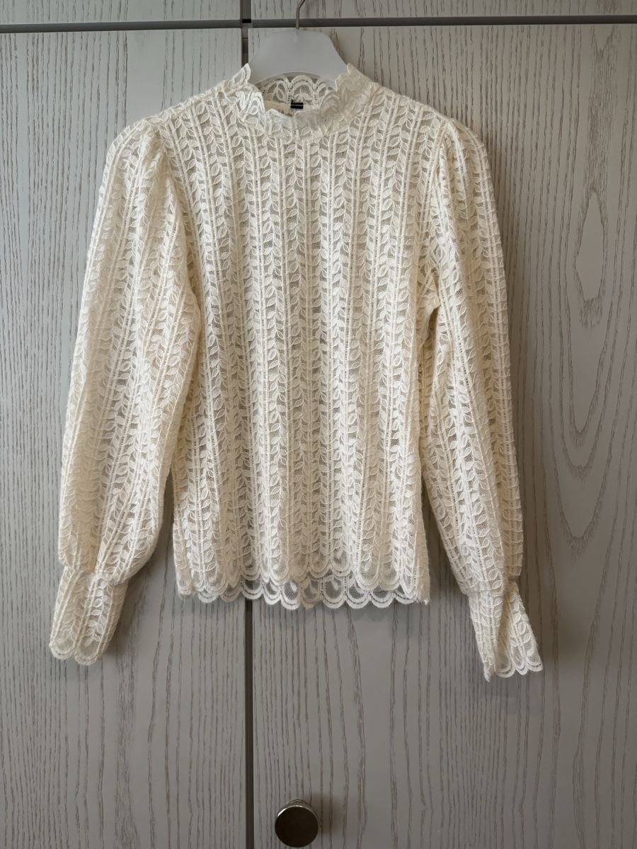 Maglioni & Felpe: Leichter Spitzenpulli – Usato da Wermatswil venduto da -secondchance-