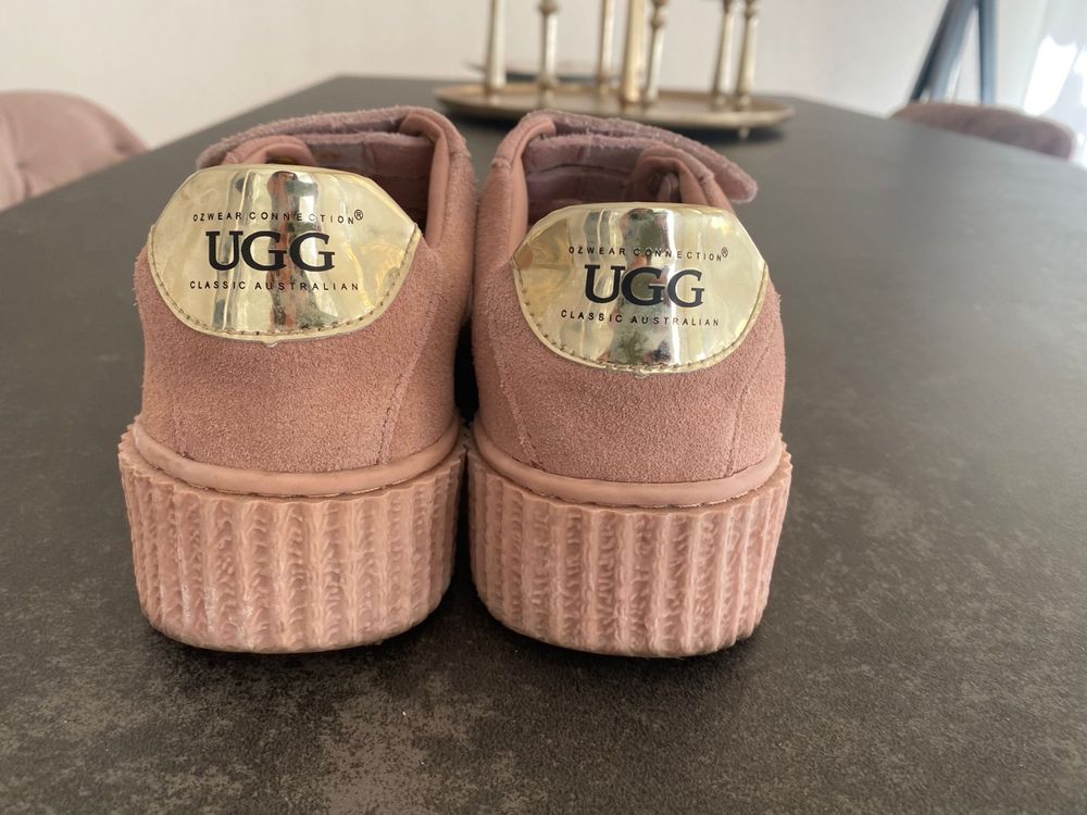 UGG lachs Gr. 37 Kaufen auf Ricardo