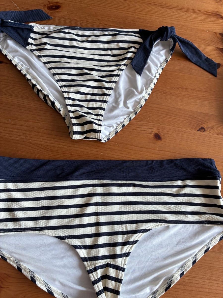 Esprit Kleiderpakete: Bikinis Esprit Grösse 42B – Gebraucht aus Rotkreuz von ZG6343 1
