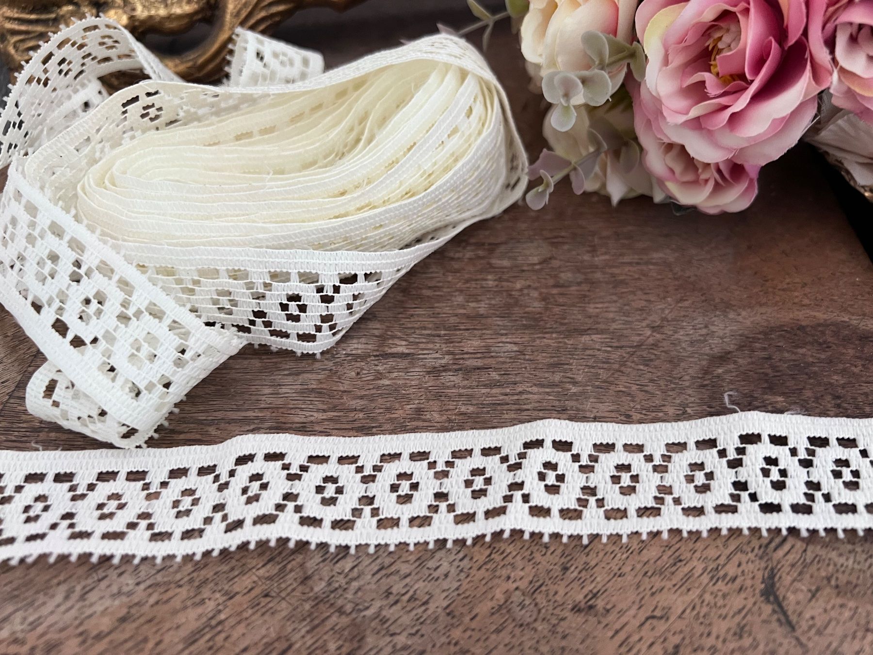 Tessuti: Alte, antike Spitzen - Shabby - 680cm – Nuovo (secondo la descrizione) da Walzenhausen venduto da Cerna007 3