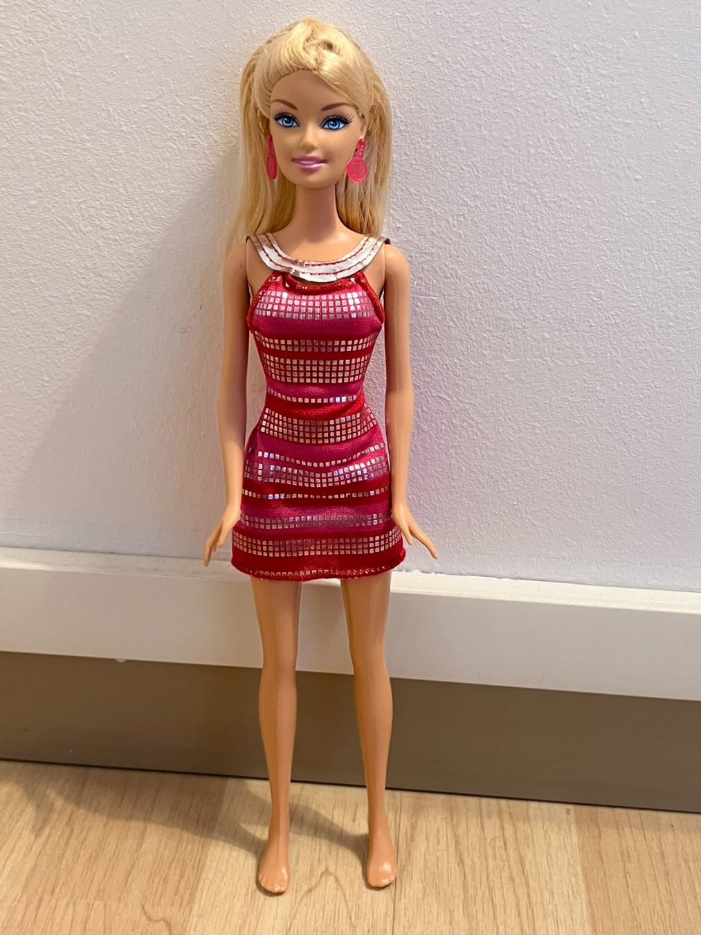 Bambole: Barbie mit tollem Kleid #38 – Usato da Wildegg venduto da Car-Mania