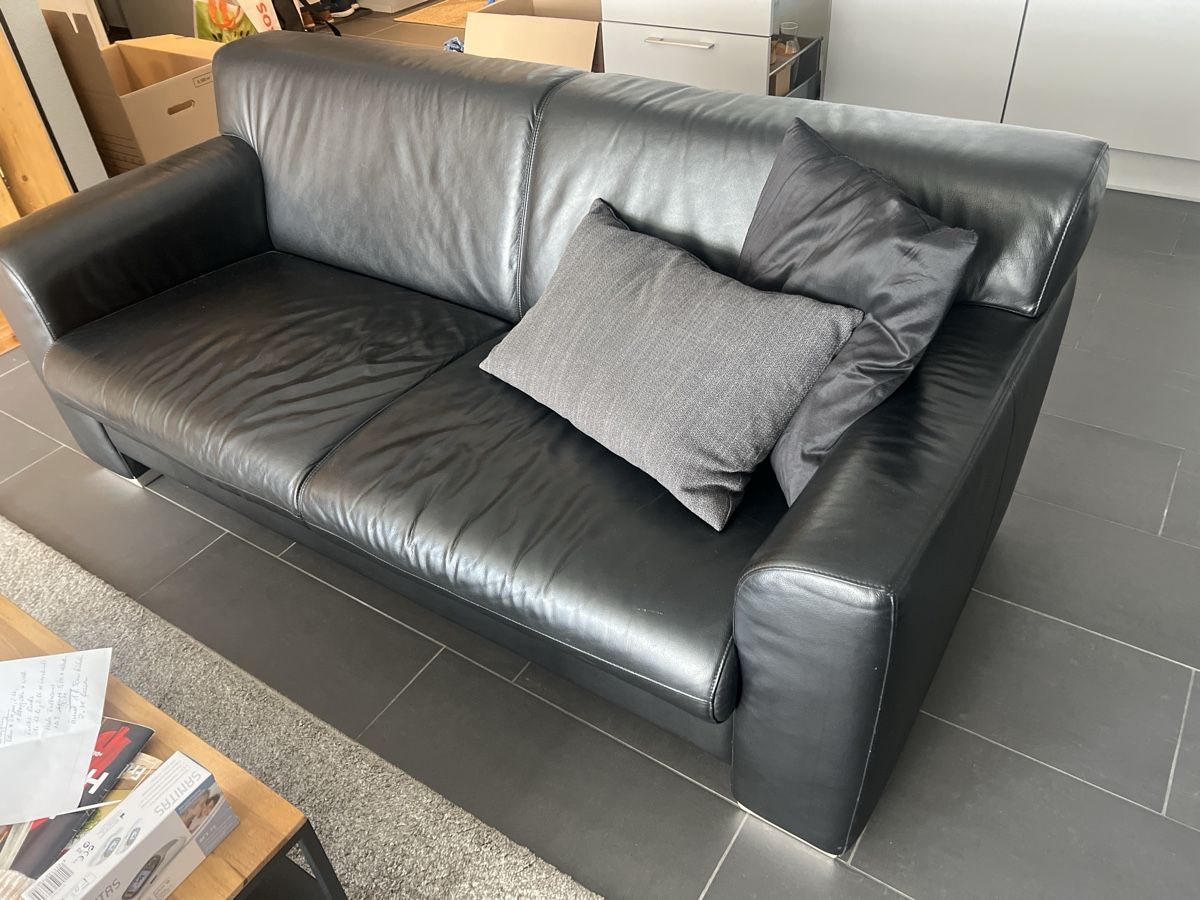 Divani: Leder Sofa – Usato da Oberuzwil venduto da Joe_Lee