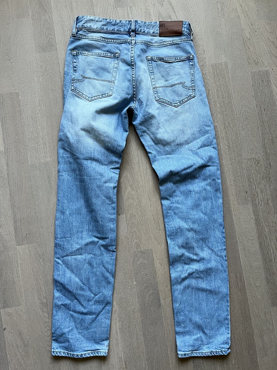 Pantaloni: vier Paar Jeans Gr. 30/34 (32) – Usato da Baar venduto da Healme 2